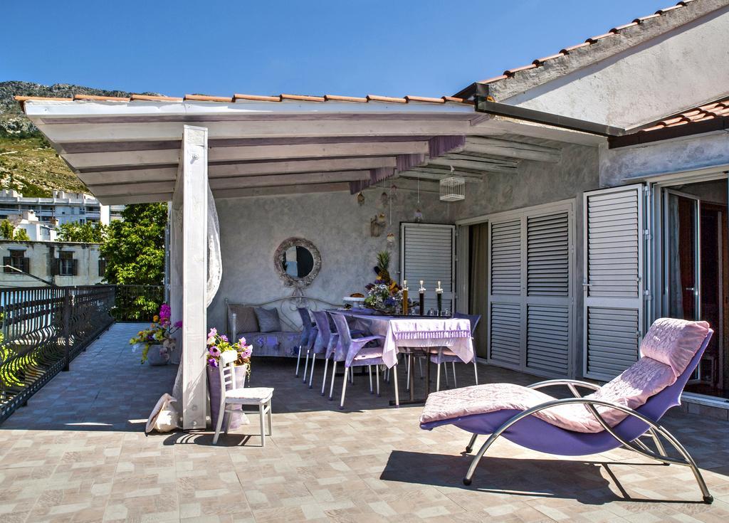 Villa Ria Dugi Rat Exteriér fotografie